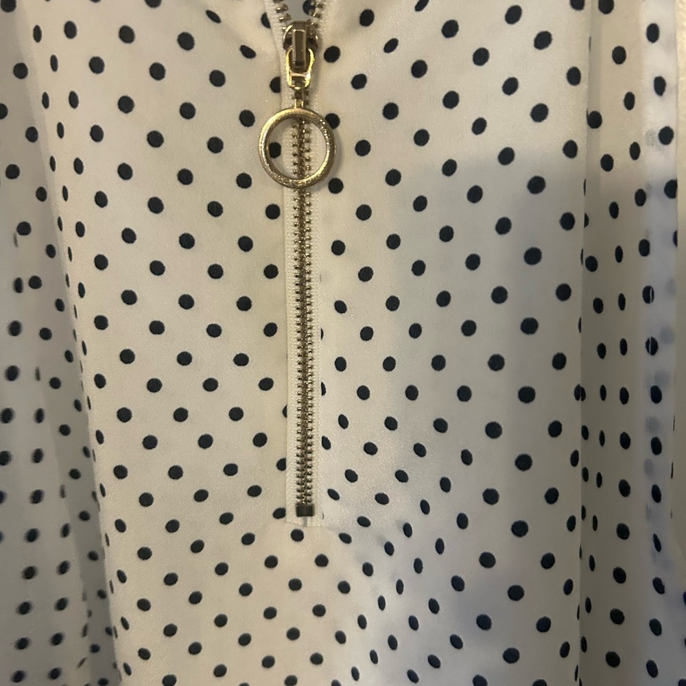 🎉5 for $40 🎉 New York & Company White Top with Black Dots